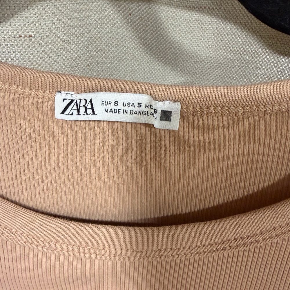 Zara basic ribbed tee - Picture 2 of 3